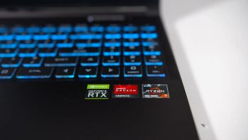 Cùng một máy tính xách tay, CPU khác nhau - Phần 2: Trận chiến chơi game thế hệ thứ 10 của Ryzen 4000 và Intel svg+xml,%3Csvg%20xmlns= Cùng một máy tính xách tay, CPU khác nhau - Phần 2: Trận chiến chơi game thế hệ thứ 10 của Ryzen 4000 và Intel